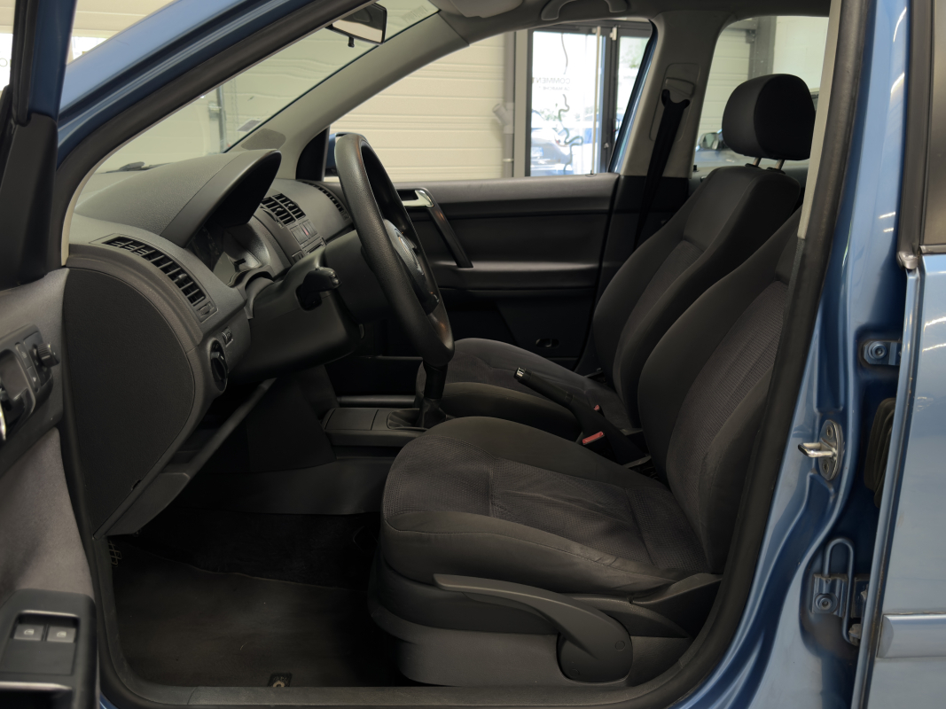 Volkswagen Polo — 11