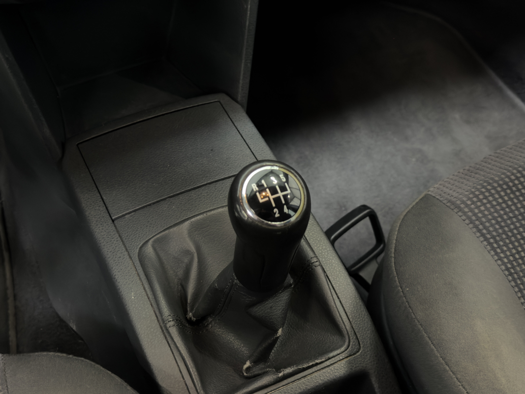 Volkswagen Polo — 19