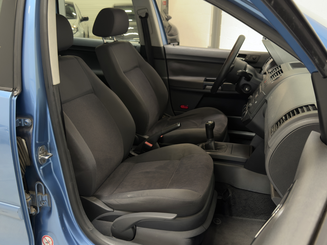 Volkswagen Polo — 10