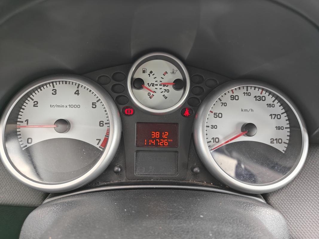 Peugeot 207 — 23