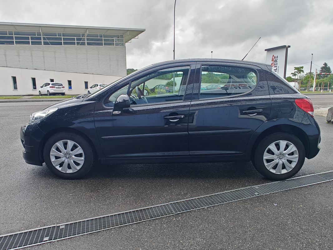 Peugeot 207 — 4