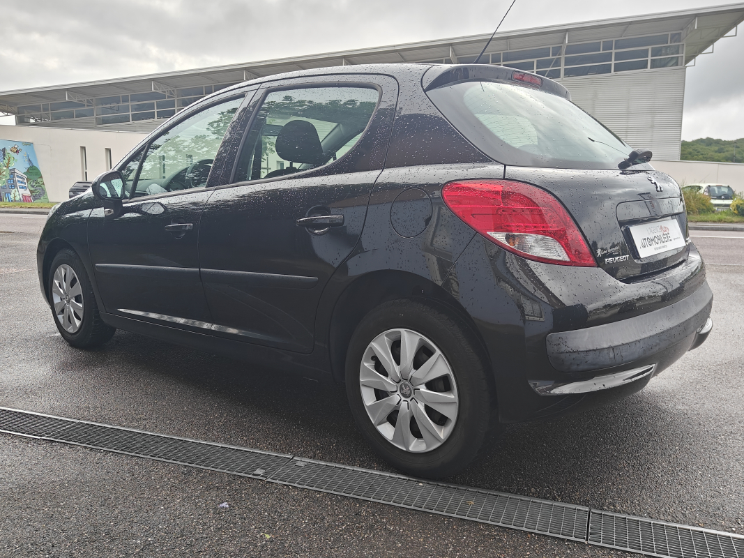 Peugeot 207 — 5