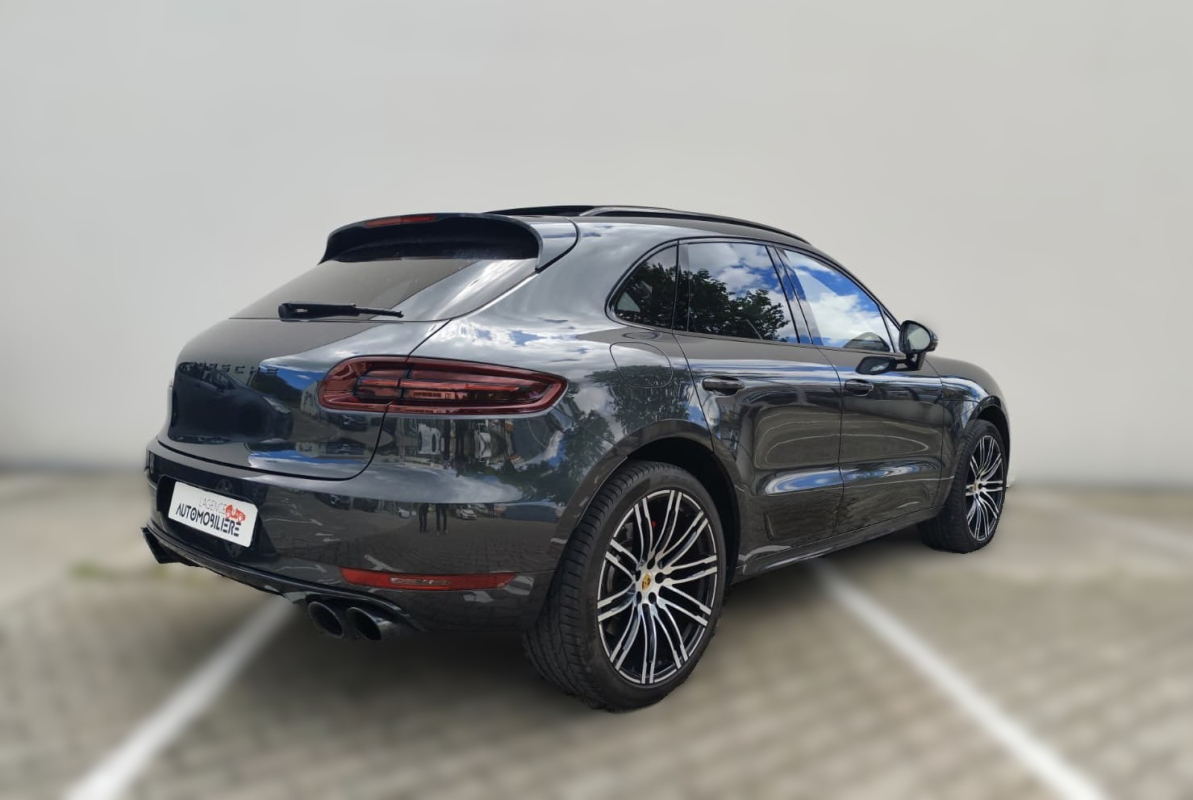 Porsche Macan — 5