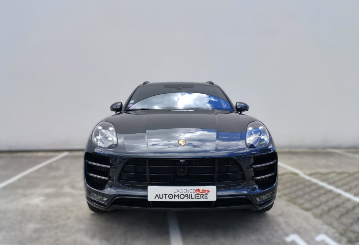 Porsche Macan — 8