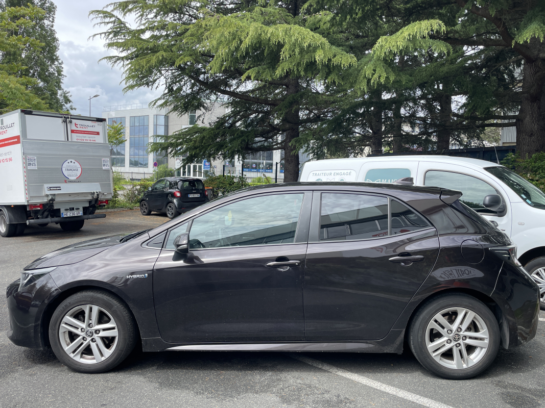 Toyota Corolla — 4