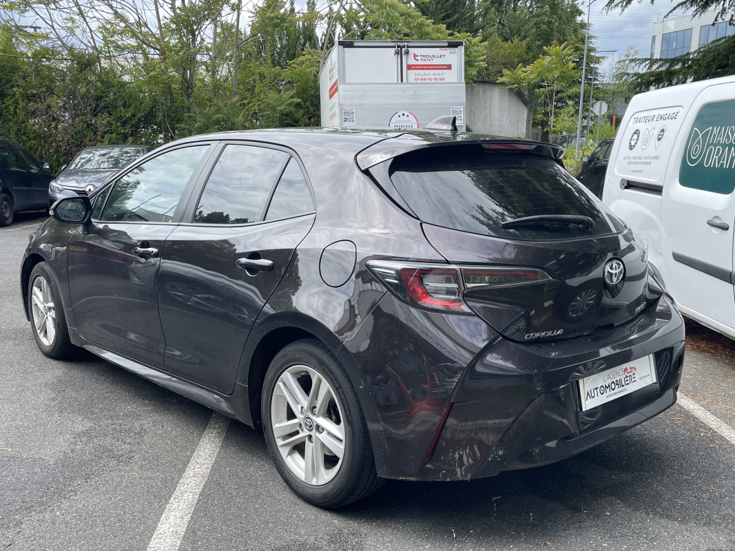 Toyota Corolla — 5