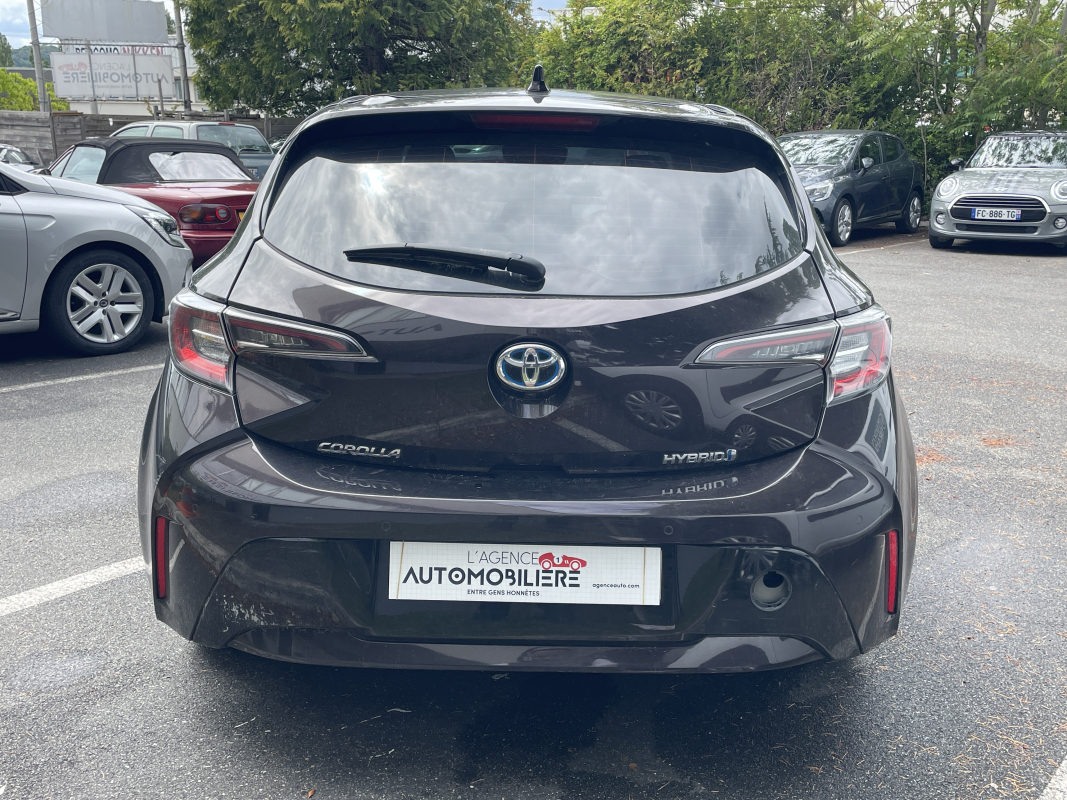 Toyota Corolla — 6