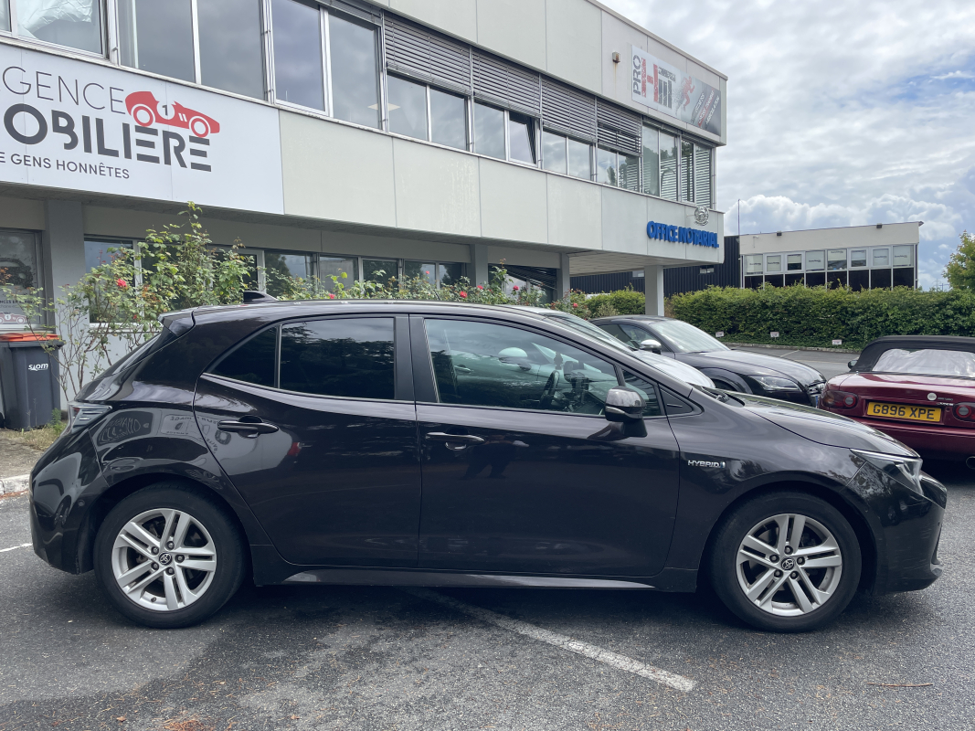 Toyota Corolla — 8