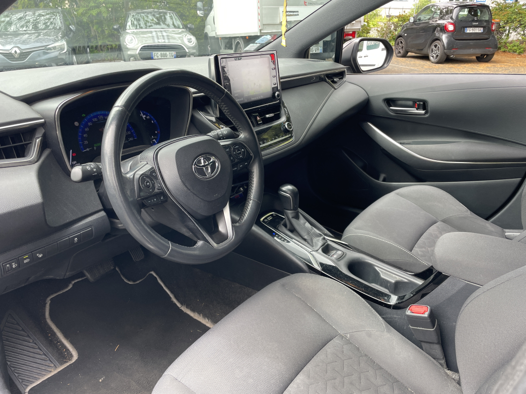 Toyota Corolla — 10