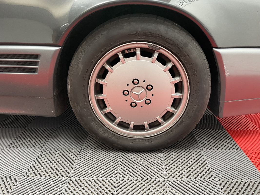 Mercedes SL — 33