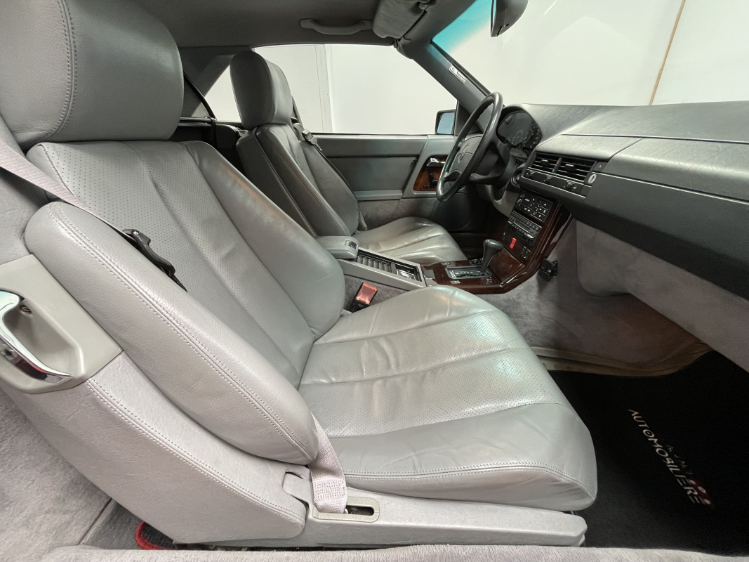 Mercedes SL — 16
