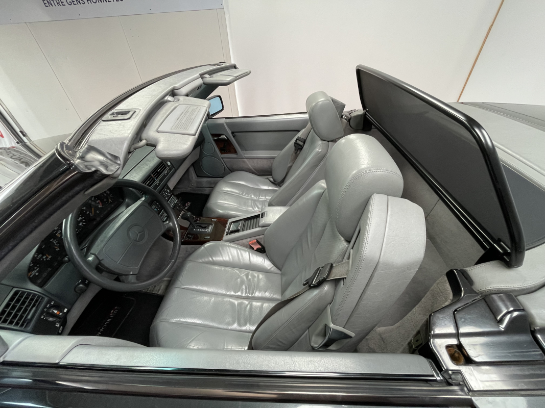Mercedes SL — 19