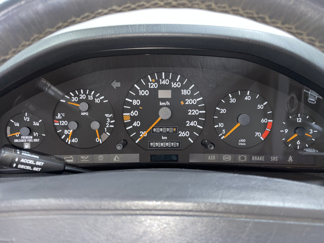 Mercedes SL — 23