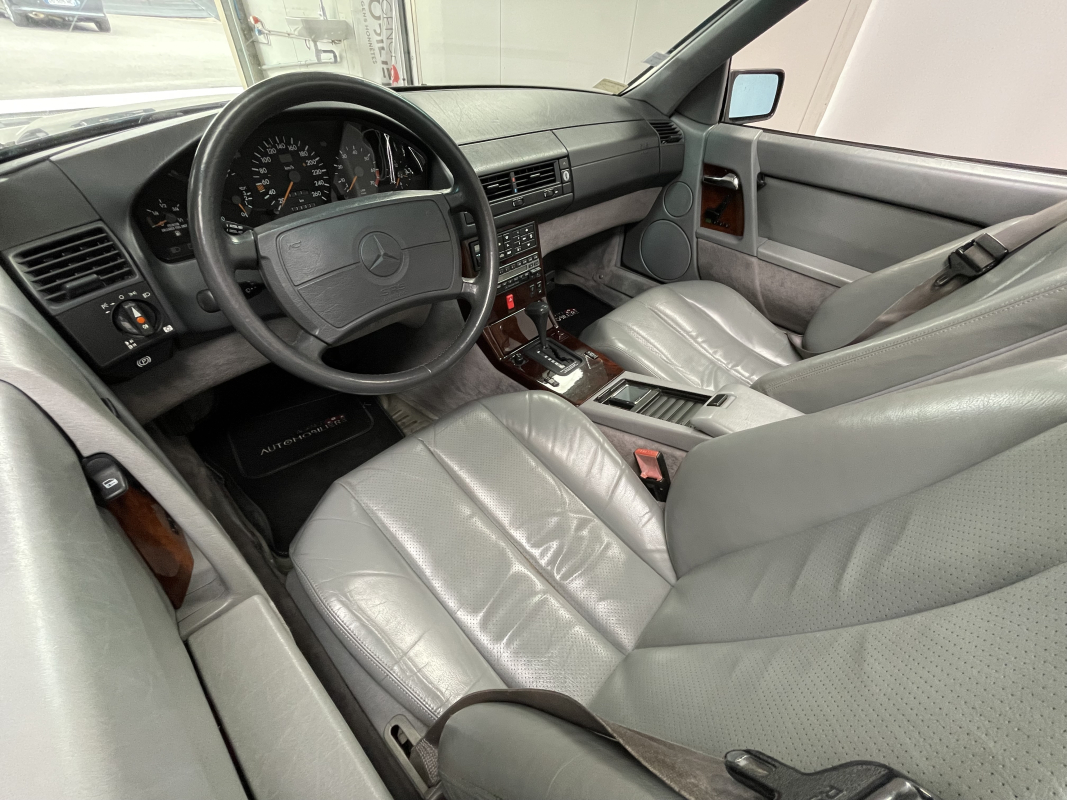 Mercedes SL — 14