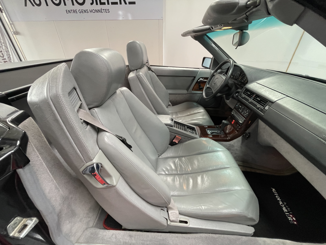 Mercedes SL — 17