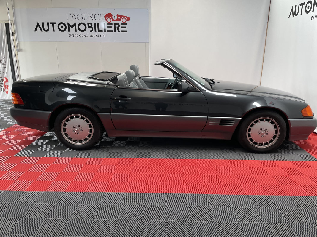 Mercedes SL — 12