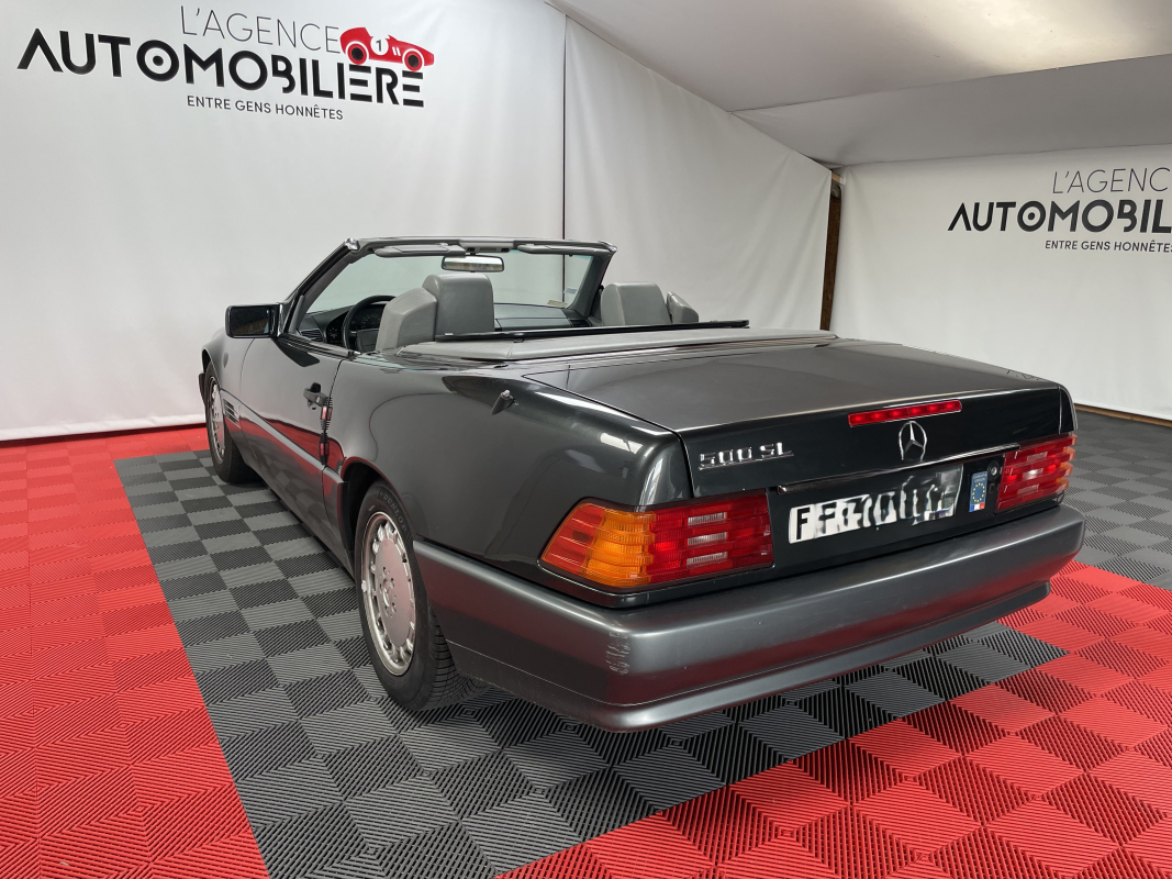 Mercedes SL — 9