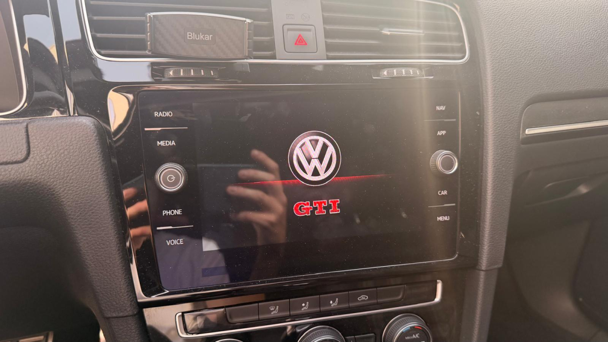 Volkswagen Golf — 20