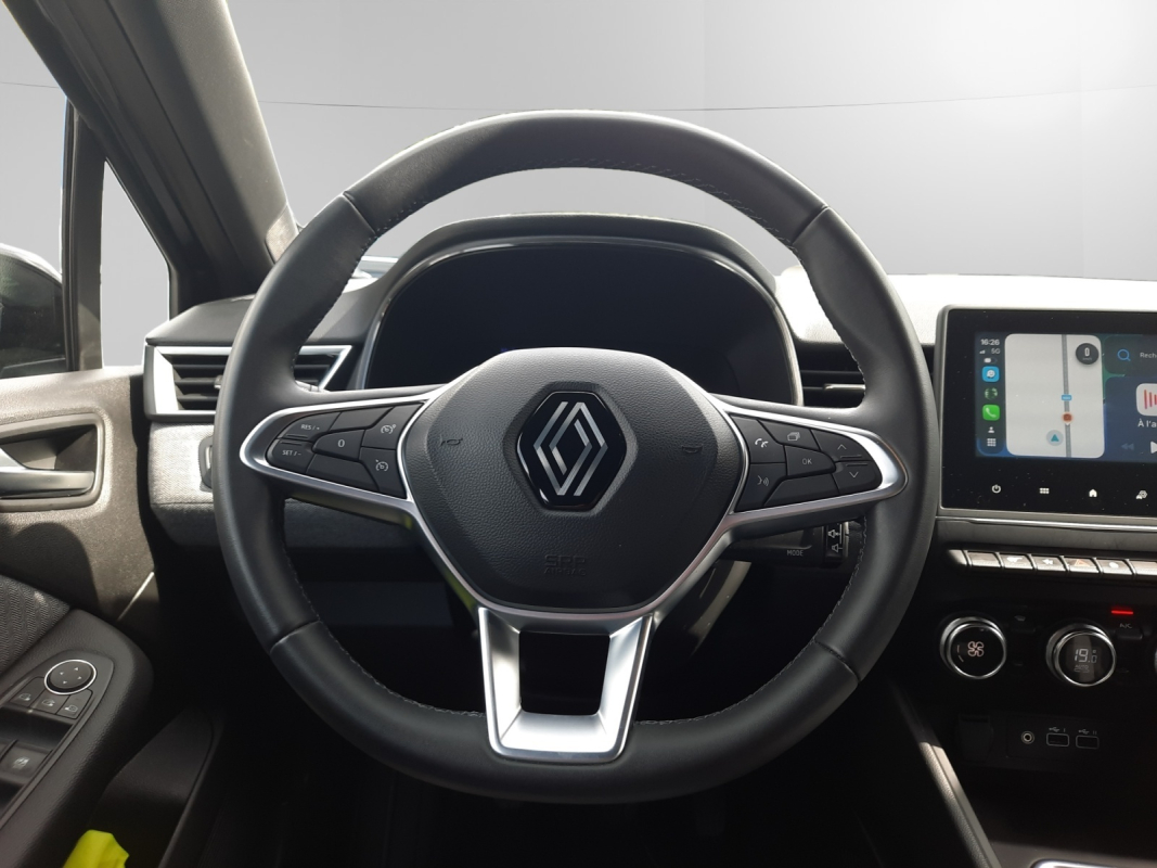 Renault Clio — 11