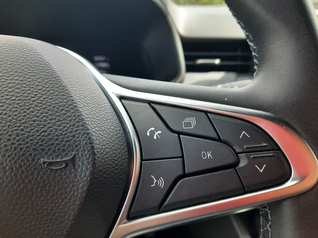 Renault Clio — 12