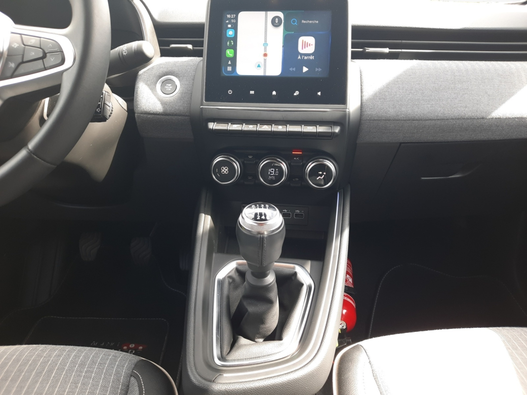 Renault Clio — 16