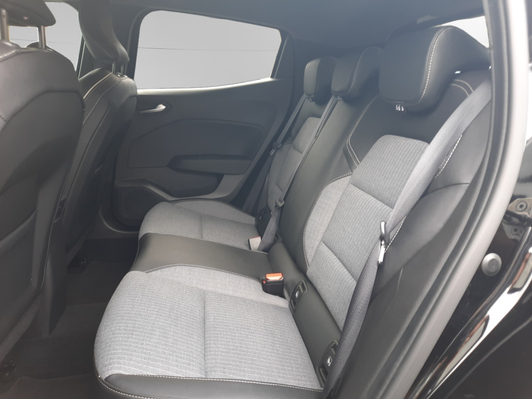 Renault Clio — 28