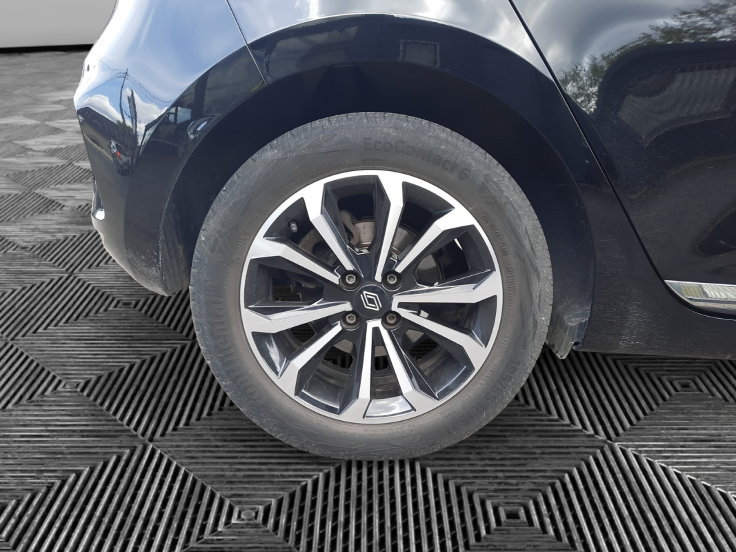 Renault Clio — 33