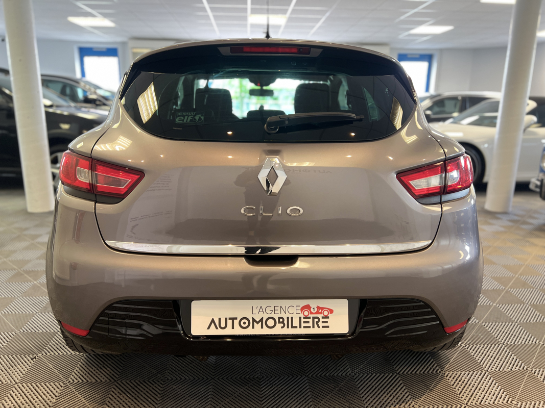 Renault Clio — 16