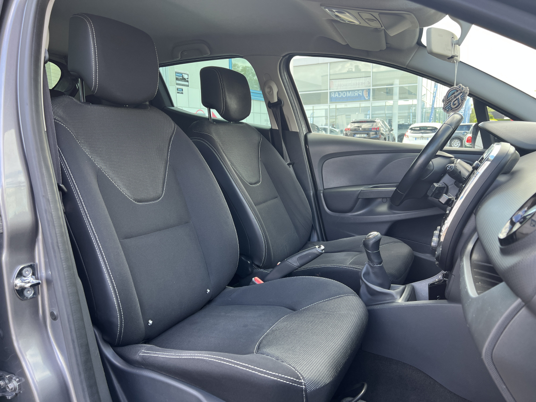 Renault Clio — 18