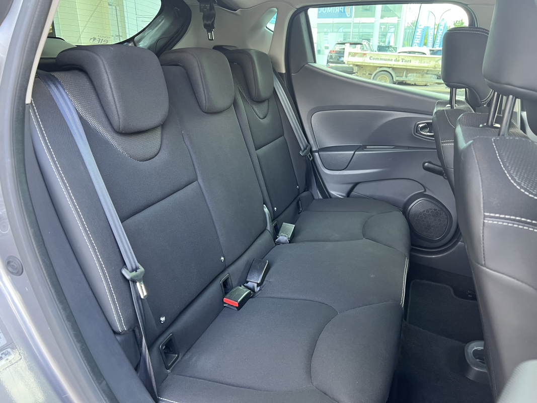 Renault Clio — 19