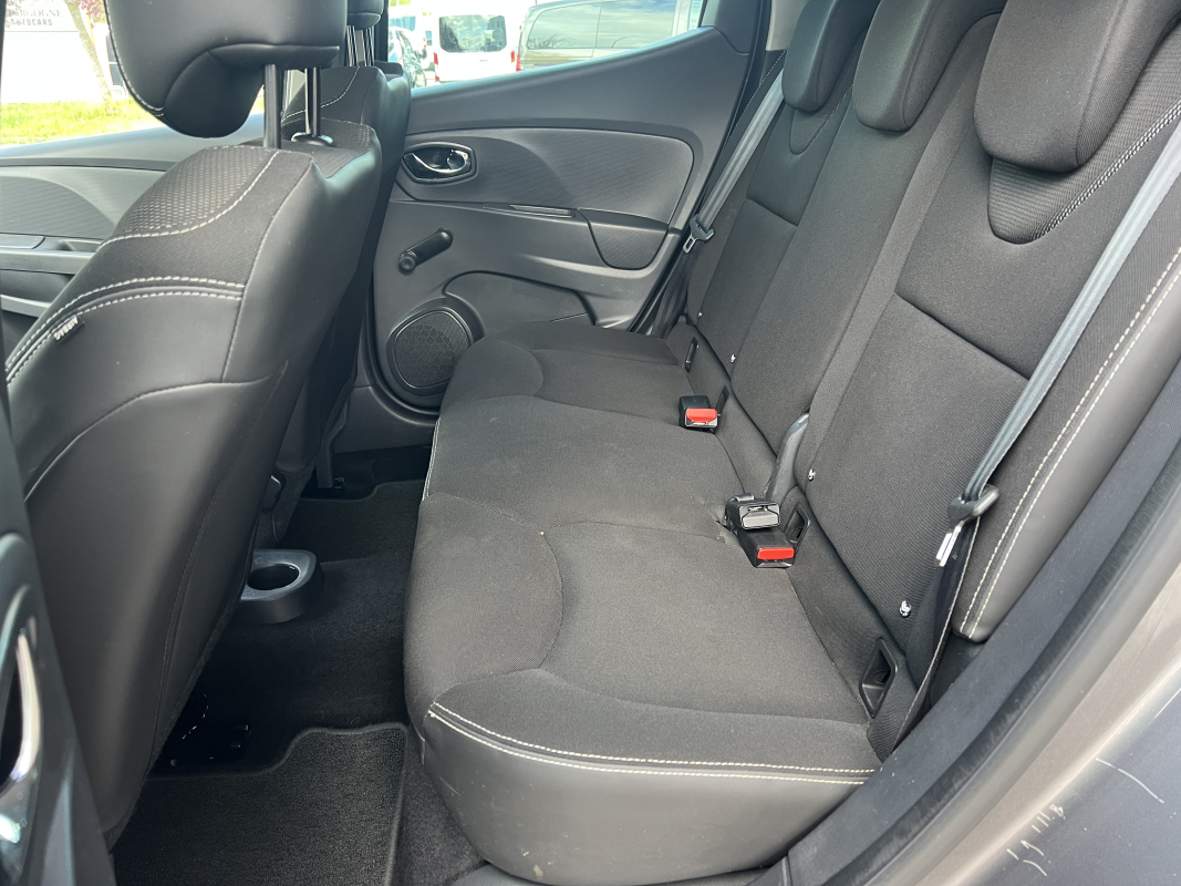 Renault Clio — 9