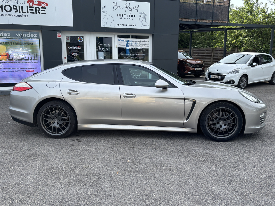 Porsche Panamera — 3