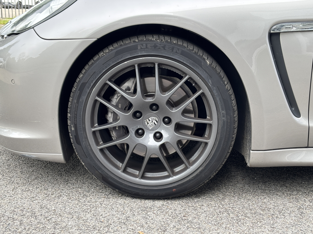 Porsche Panamera — 34