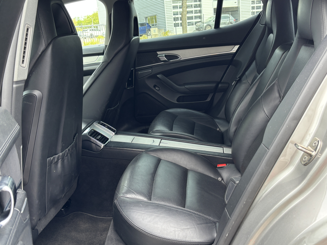 Porsche Panamera — 14