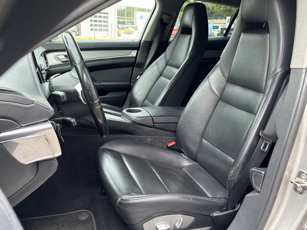 Porsche Panamera — 13