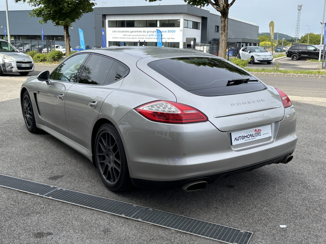 Porsche Panamera — 10