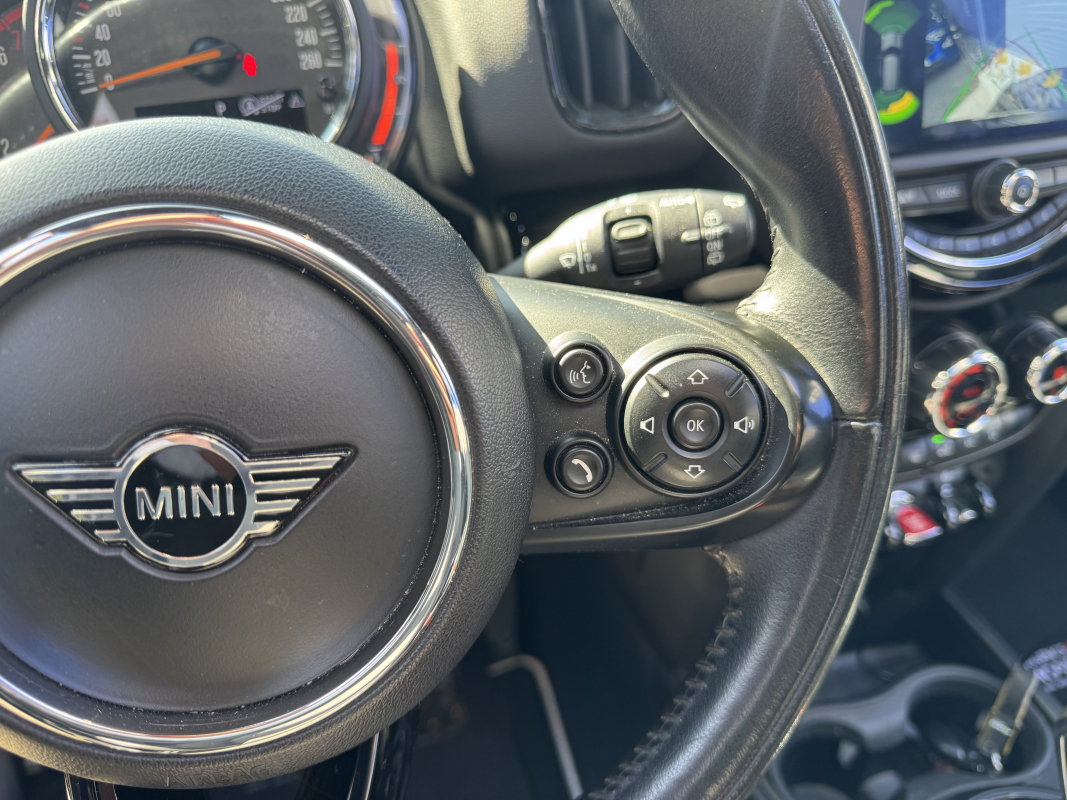 Mini Countryman — 16