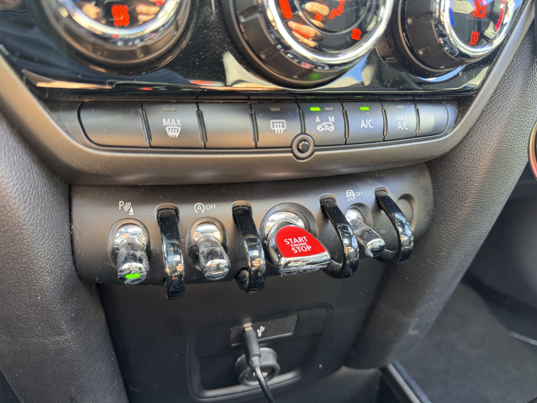 Mini Countryman — 30