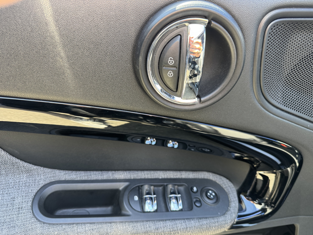 Mini Countryman — 33