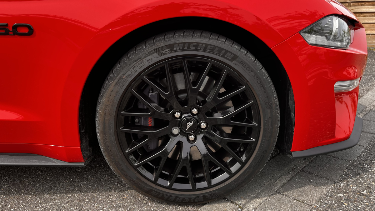 Ford Mustang Fastback — 25