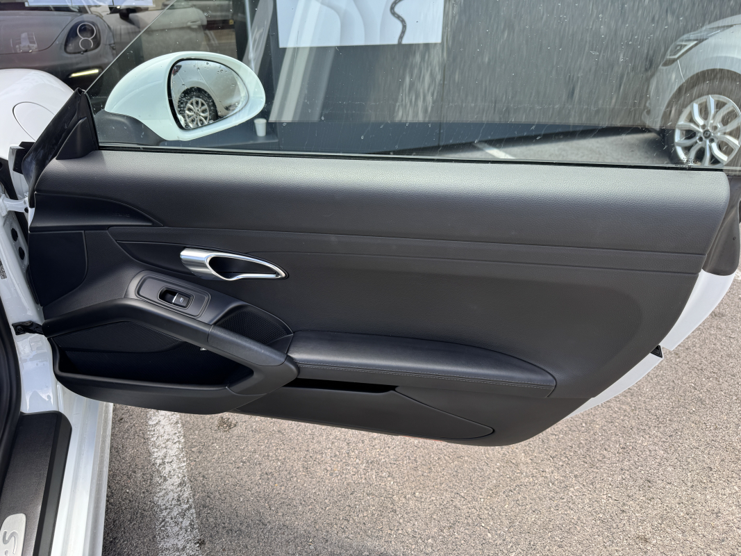 Porsche Boxster — 18