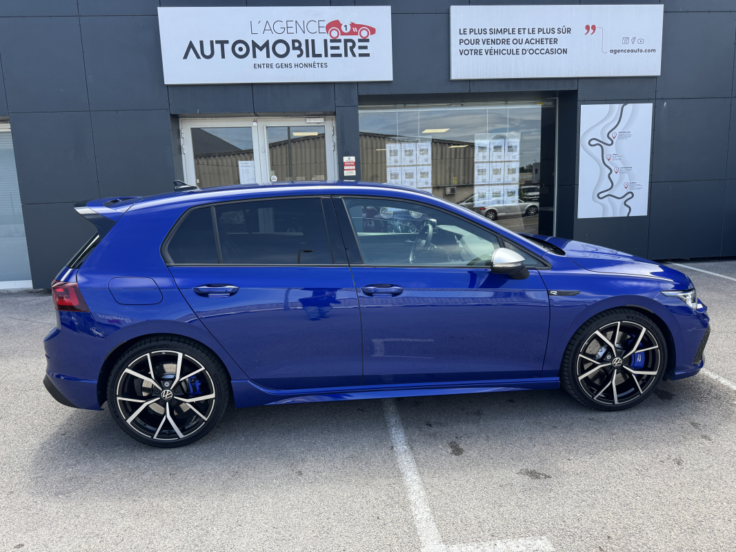 Volkswagen Golf — 3