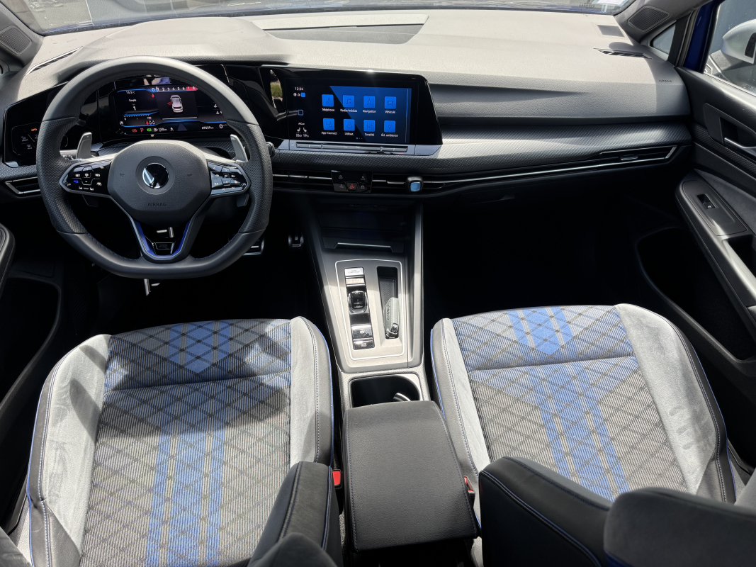 Volkswagen Golf — 8