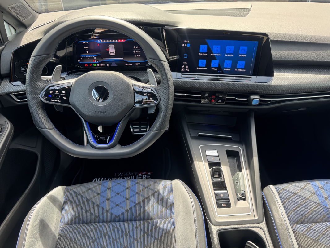 Volkswagen Golf — 35