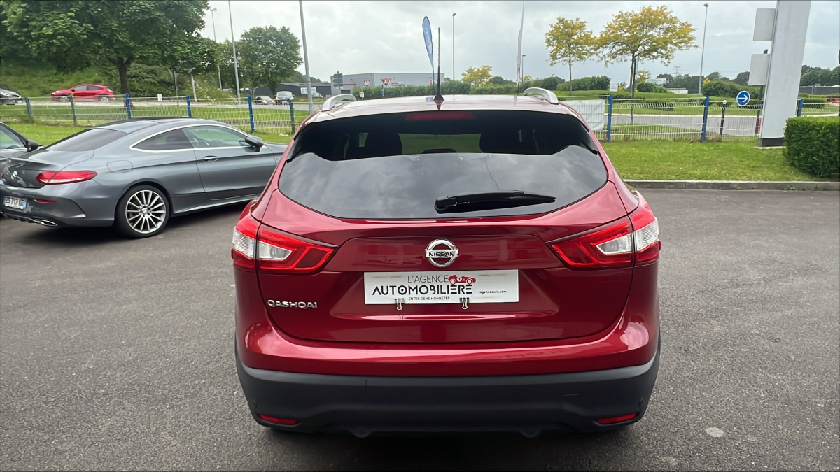 Nissan Qashqai +2 — 8