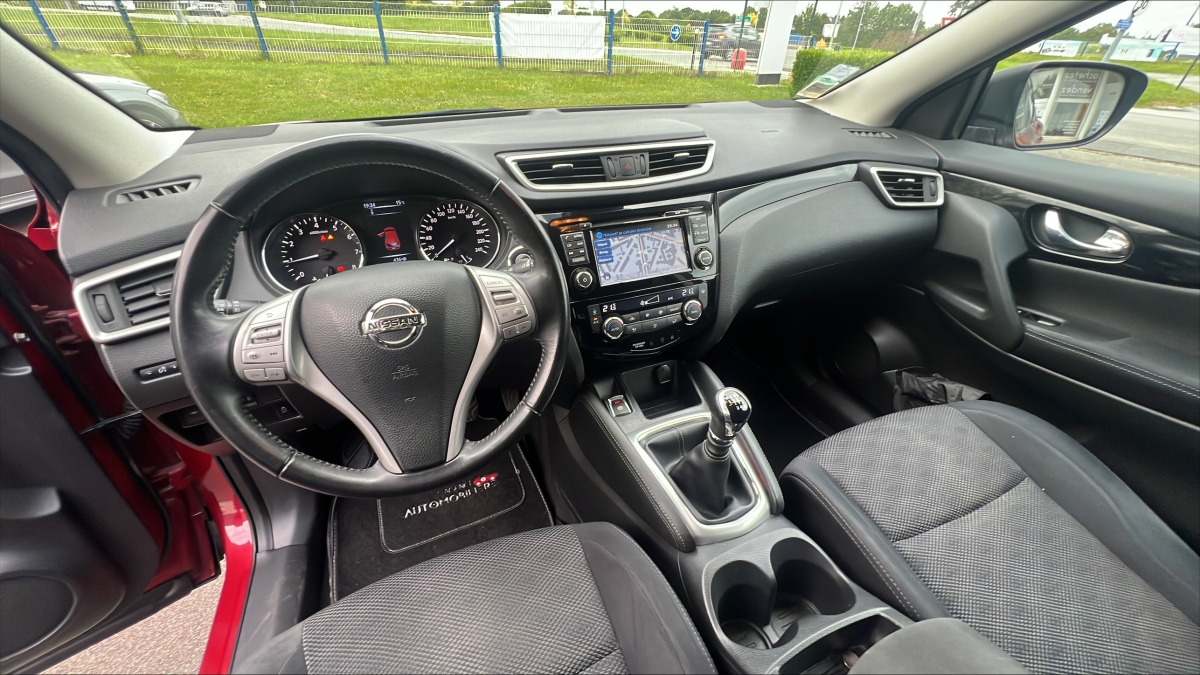 Nissan Qashqai +2 — 16