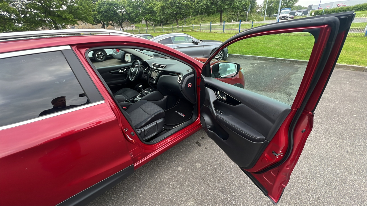 Nissan Qashqai +2 — 18
