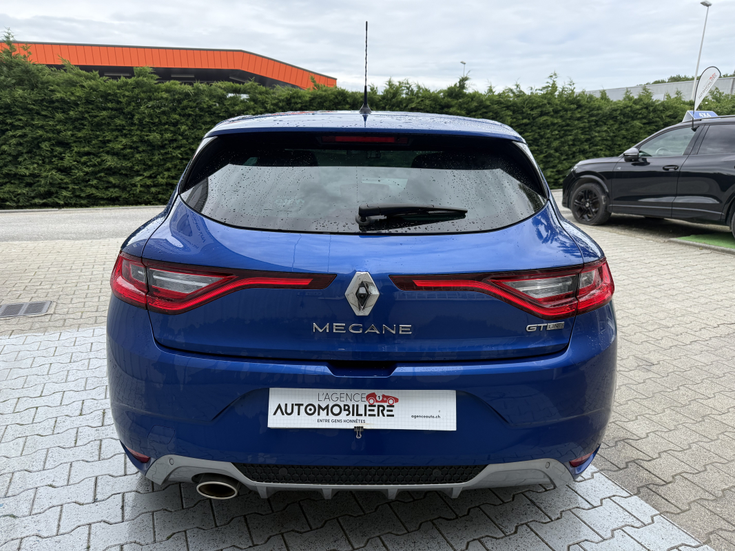 Renault Megane — 4