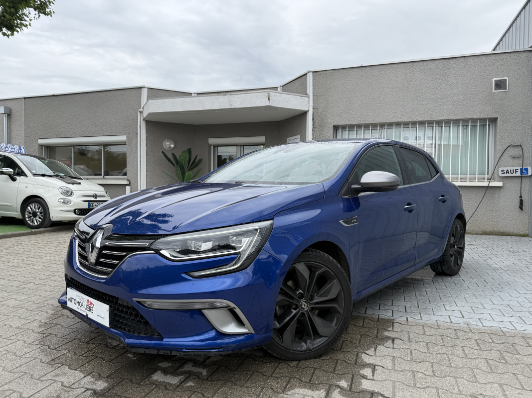 Renault Megane — 7