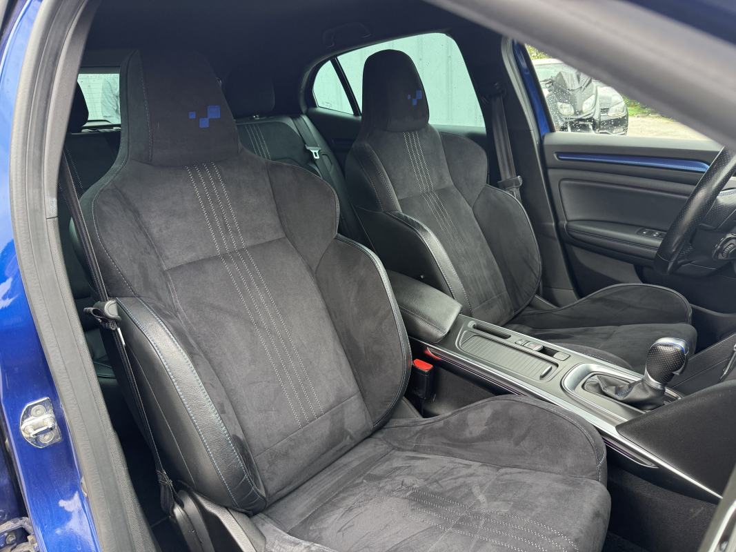 Renault Megane — 9